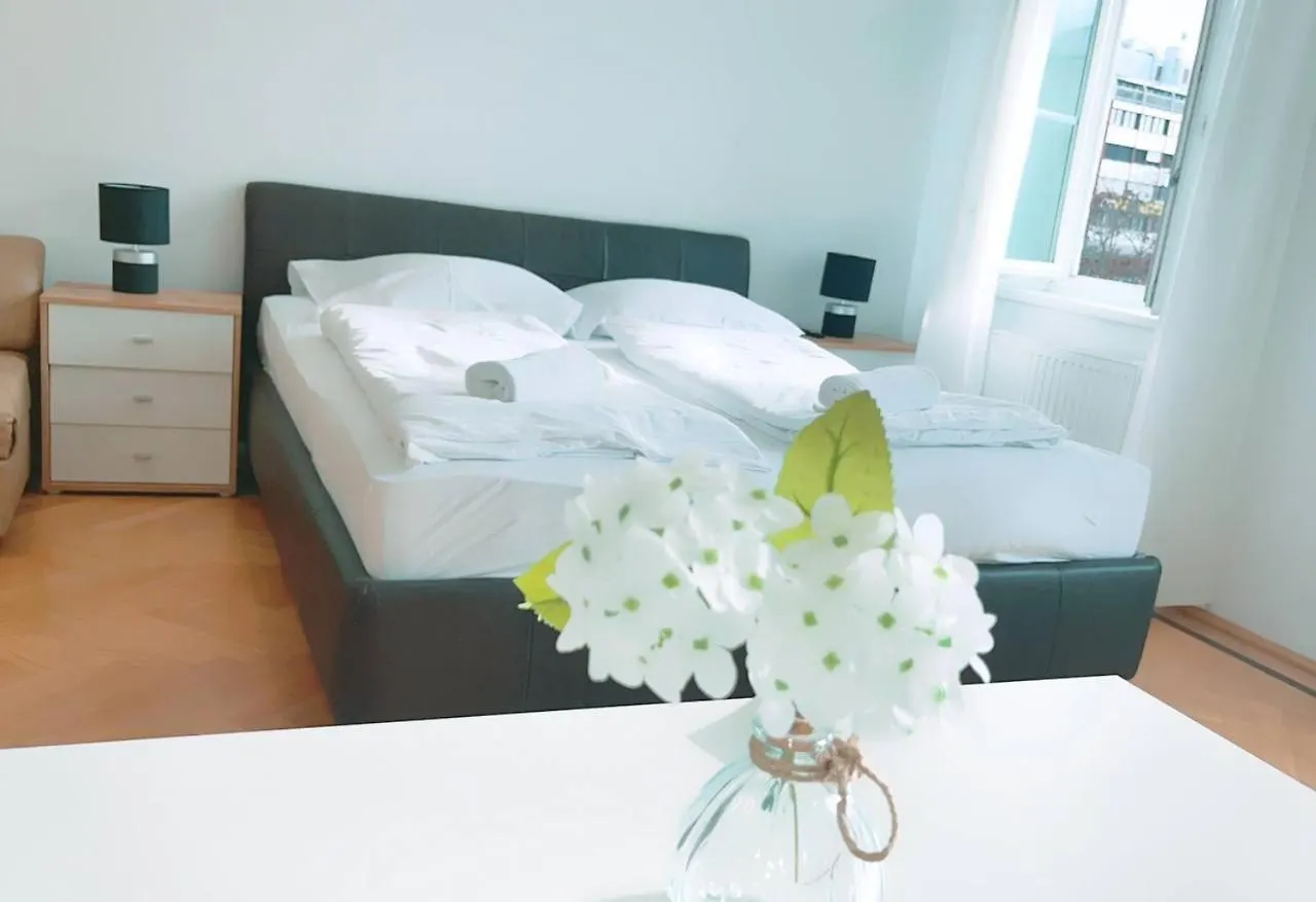 Homestay Cozy Room In Keplerplatz Kp T Vienna Austria