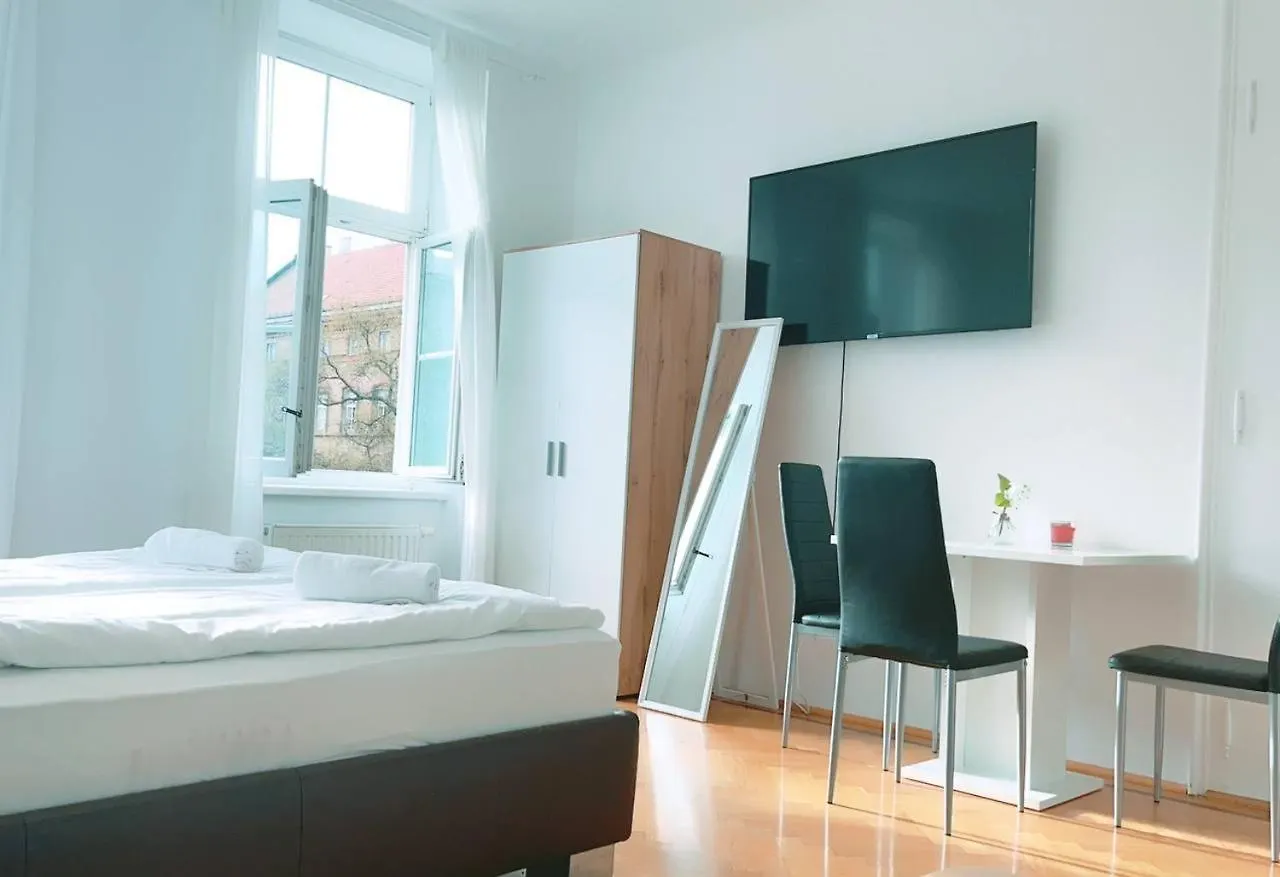Cozy Room In Keplerplatz Kp T Vienna 0*,